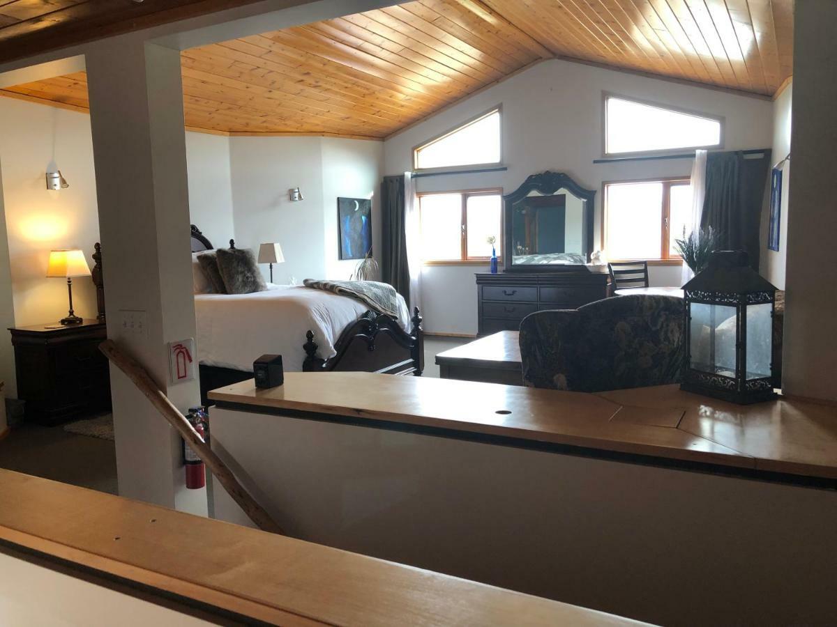 Mount Logan Ecolodge Haines Junction Bagian luar foto
